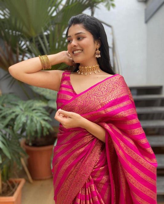 Elegantly decorated with gorgeous Solid Jacquard weave that gives a perfect look to the outfit Red Colour
