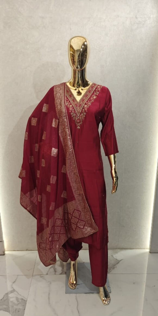 Women's Printed Cotton Anarkali Kurta & Pant With Dupatta Set With Embroidery Work